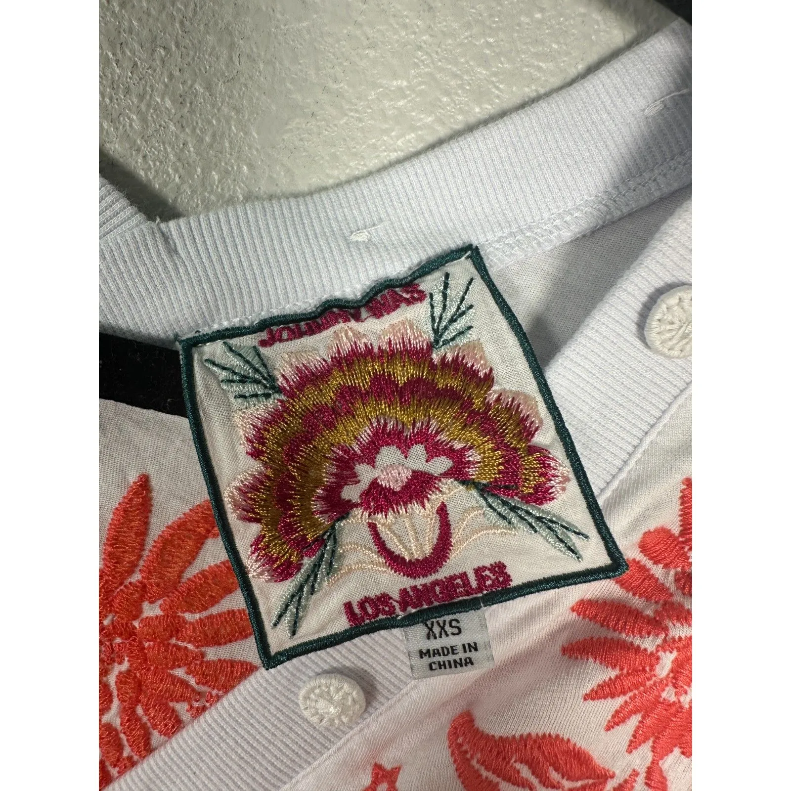 Johnny Was Oleander Oversized Button Neck Knit Tee White Embroidered Floral XXS - Image 4