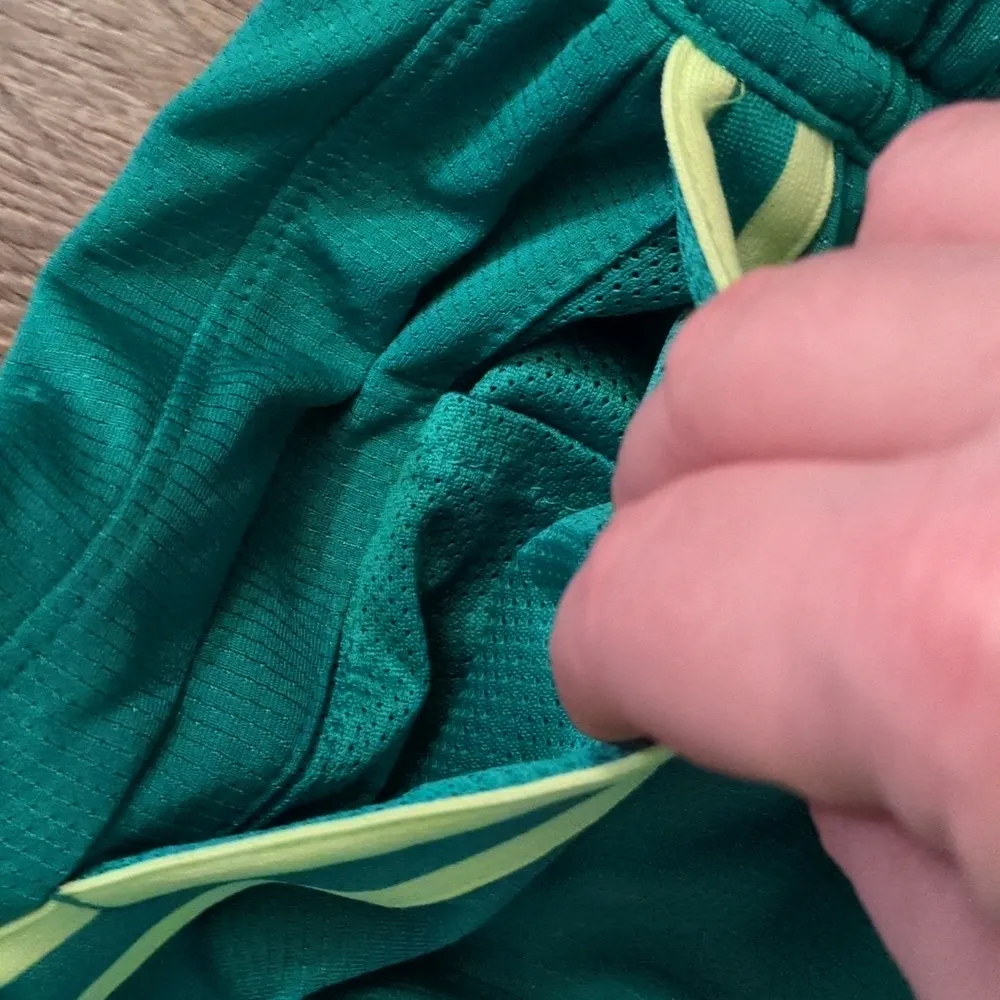 Nike Fly Loose Fit basketball Shorts Green Size XS - Image 2