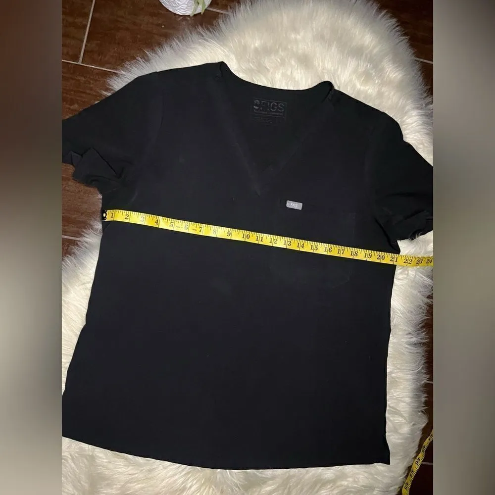 FIGS Slim Catarina One-Pocket Scrub Top in Black Size large - Image 4