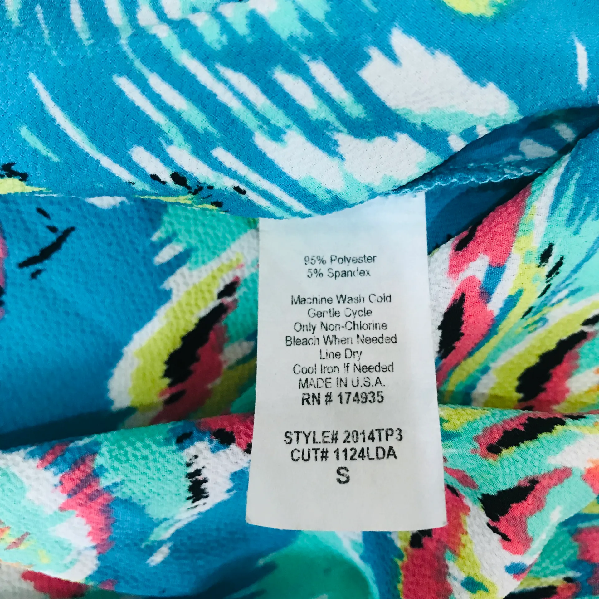 Renee C.  floral Blouse tank size small.  - Image 7