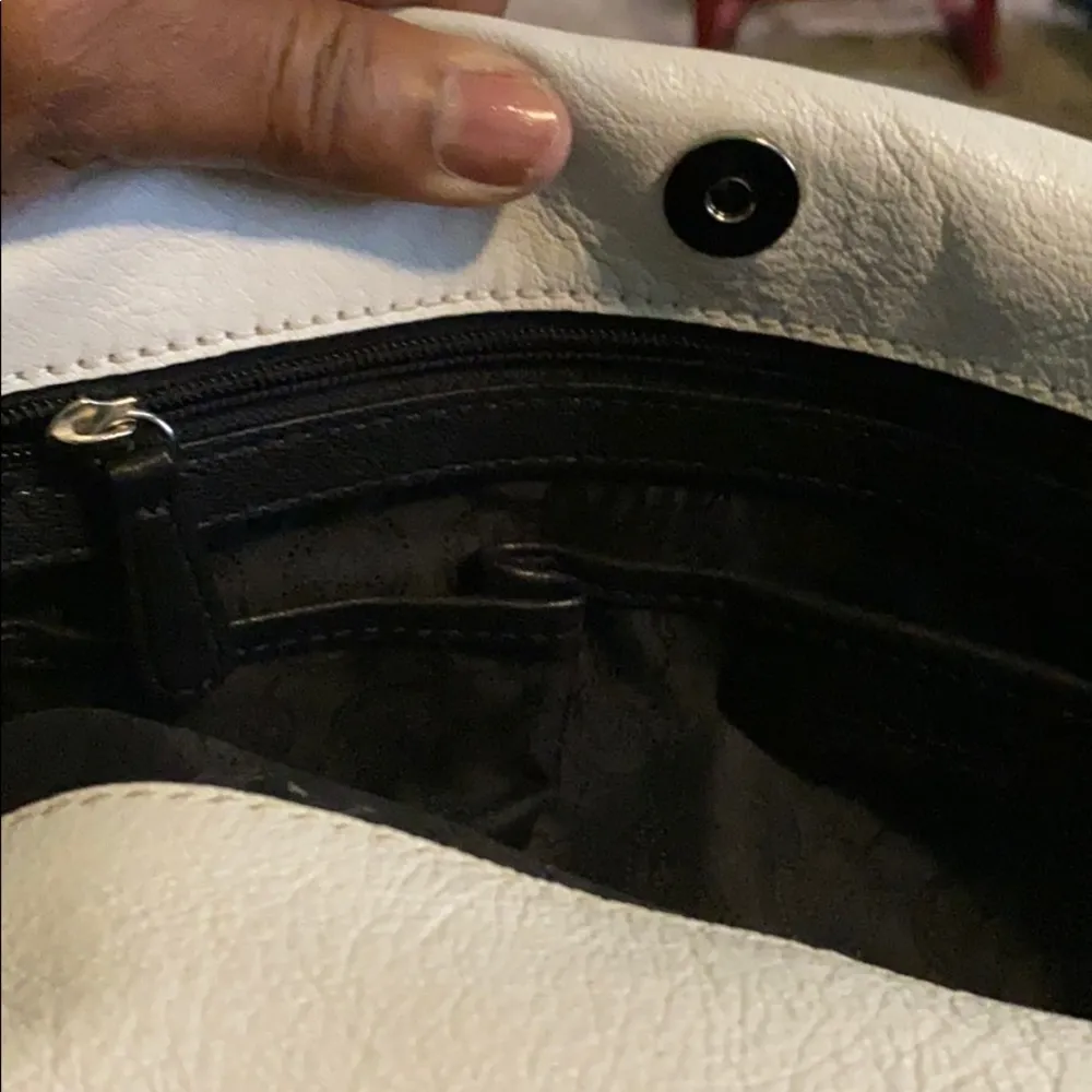 Michael Kors large Satchel!! - Image 6