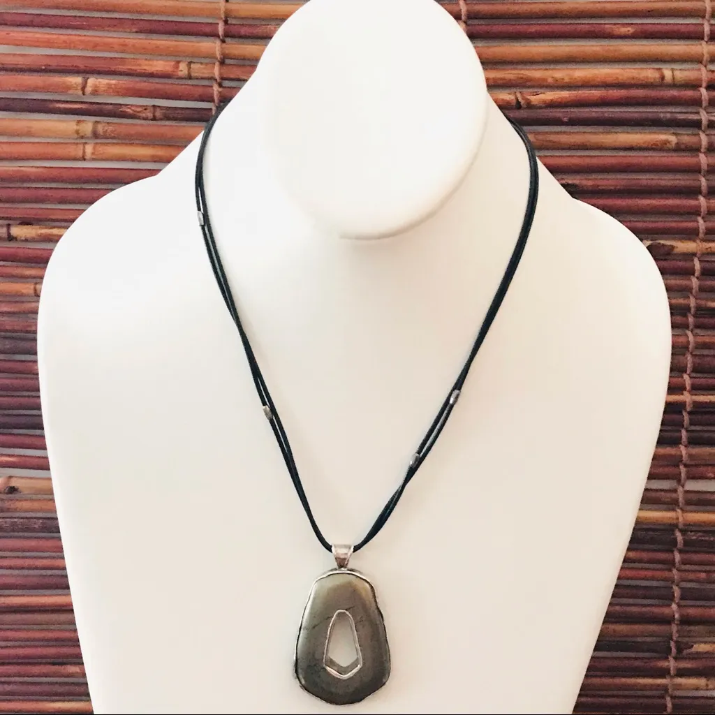 Silpada Reversible Pendant Necklace Black Leather Cord - Image 3