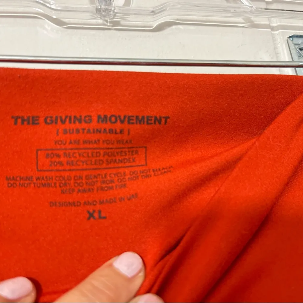 THE GIVING MOVEMENT Flared Softskin 100 Flare Legging Size XL Orange - Image 4