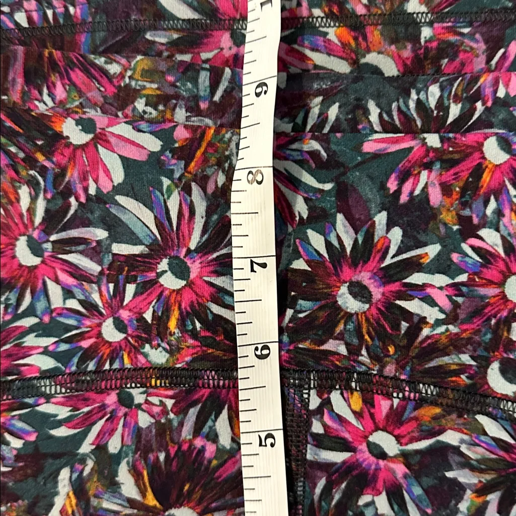 Lululemon Sz 4 Swift Speed High Rise Crop Workout Yoga Athletic Women’s Leggings - Image 12