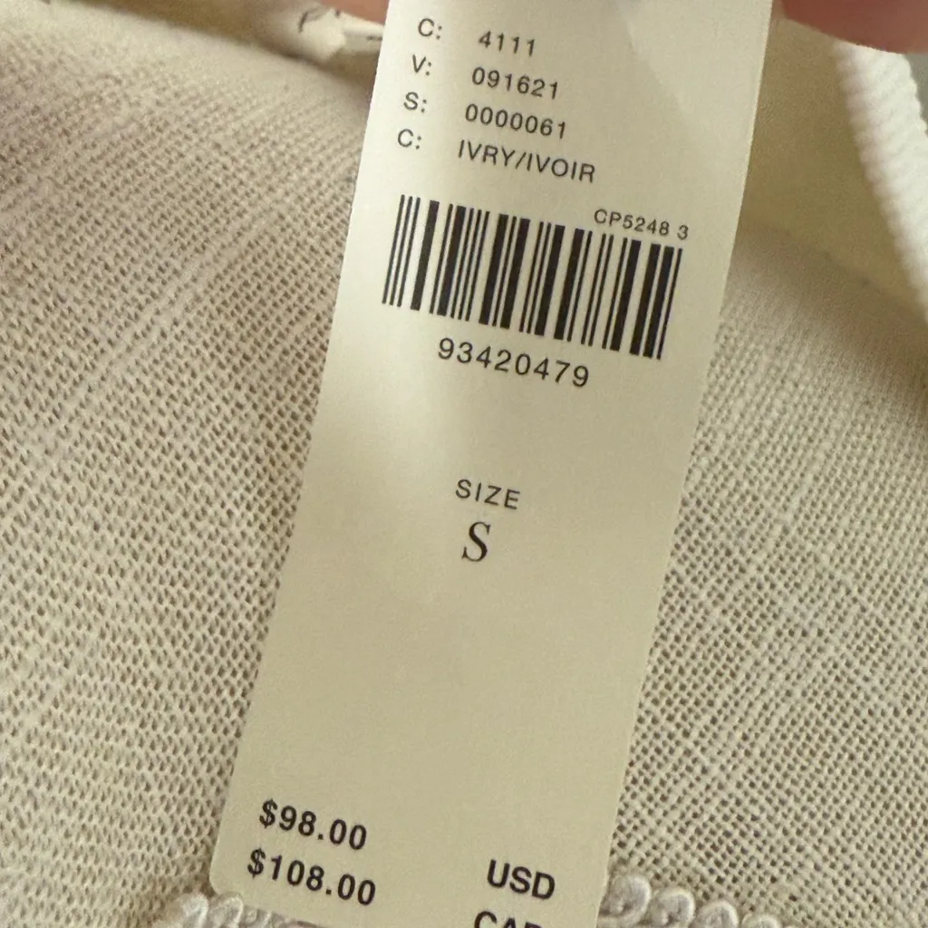 NWT PILCRO Ivory Sweater Sleeve Top Size Small - Image 13