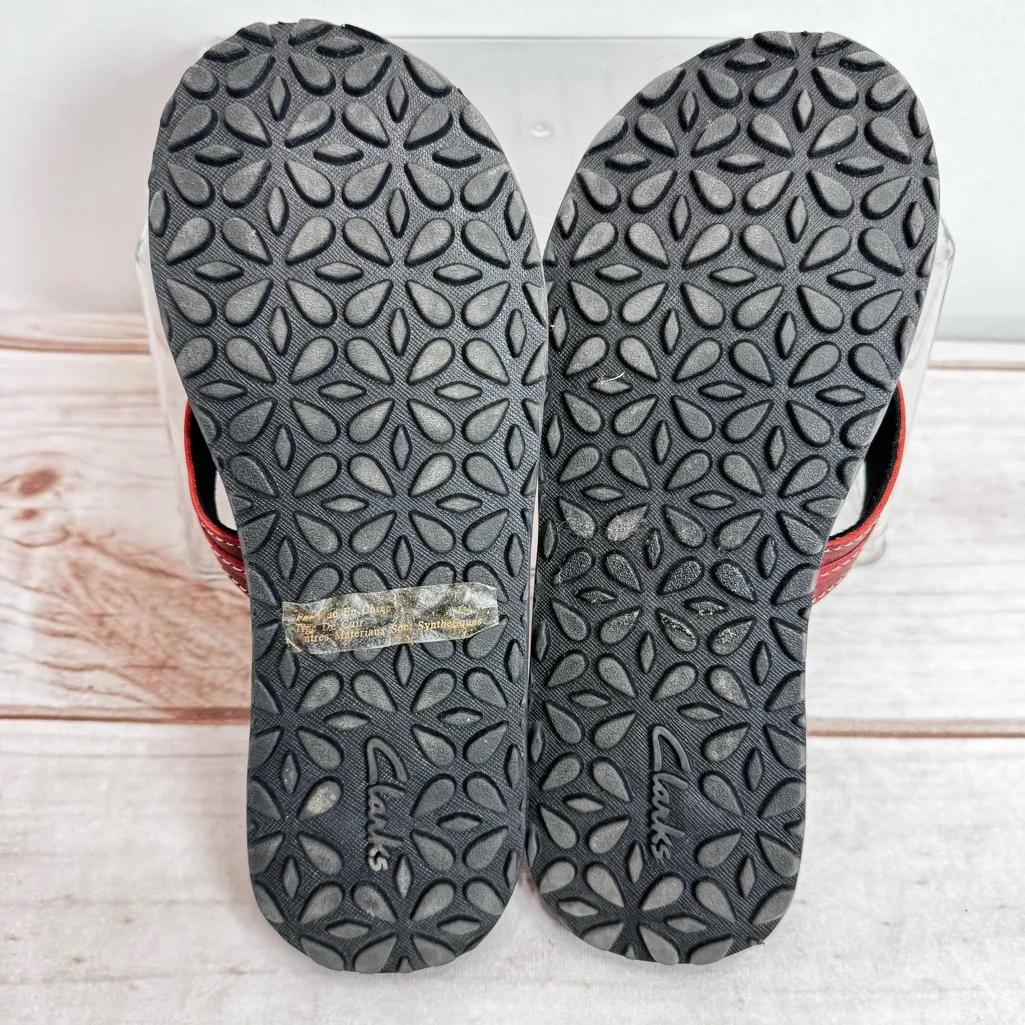 Clark’s Burgundy Genuine Leather Flip Flops Sandals Western Boho Comfy Size 7M - Image 4