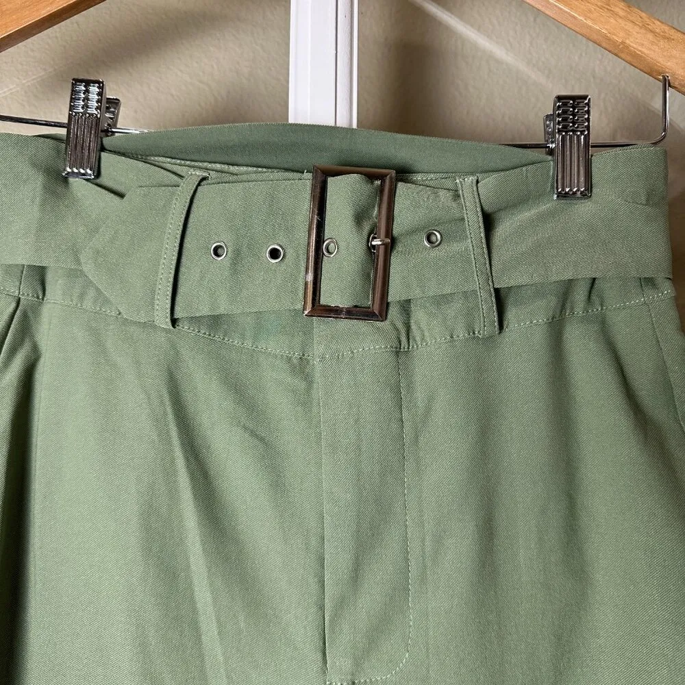 NWT URBAN OUTFITTERS Daisy Street Belted Flare Pant Green - size small - Image 7