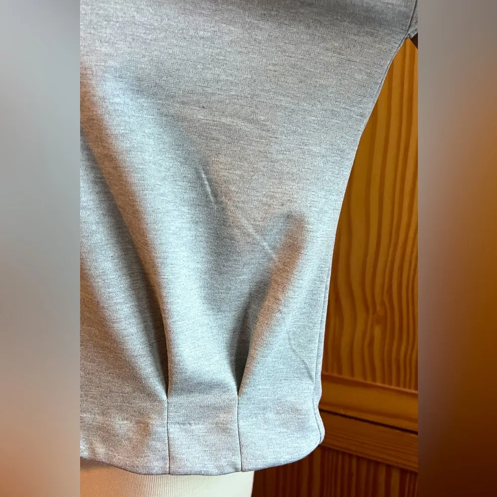 Banana Republic Petite Large L Grey Gray Puff Sleeve Tailored Sweatshirt EUC - Image 3