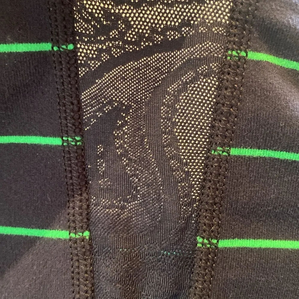 Lululemon Full Tilt L/S Slalom Stripe Inkwell Hyper Stripe Green Bean Inkwell 6 - Image 9