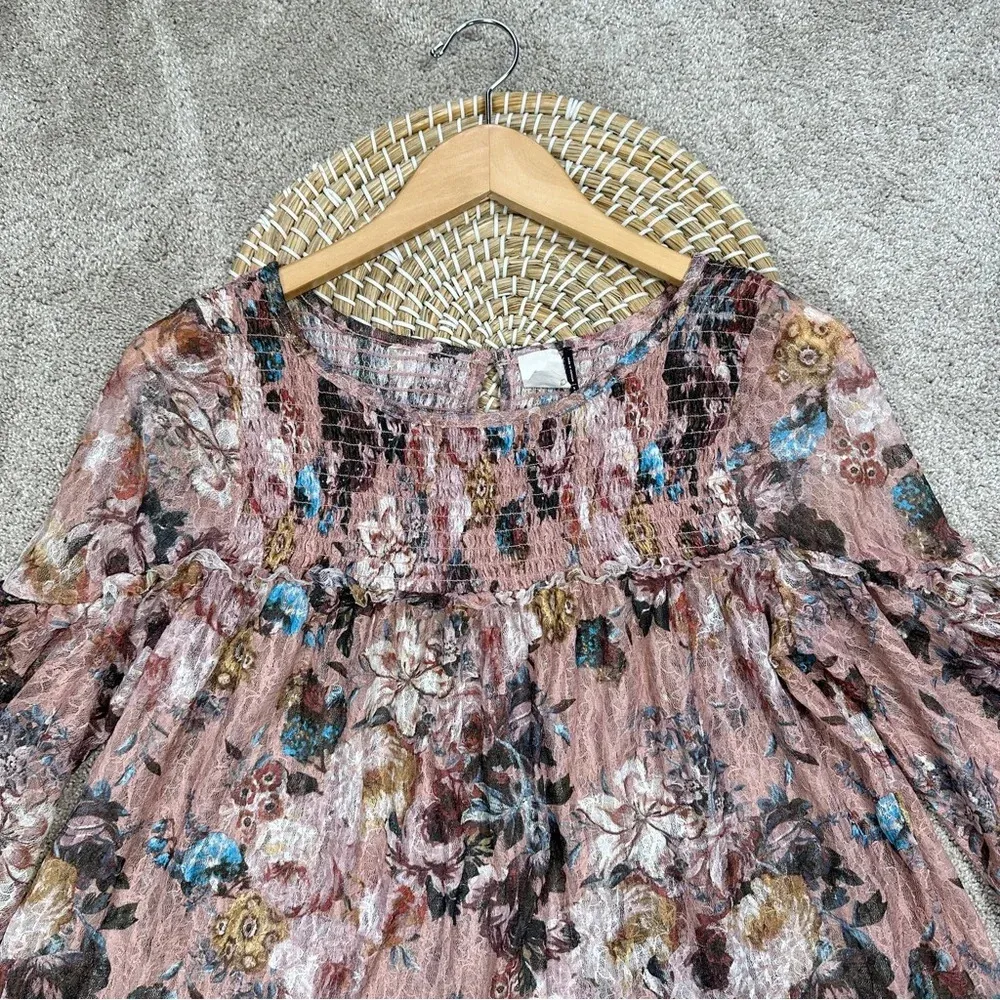 Anthropologie Akemi + Kin Floral Lace Patrizia Bell Sleeve Smocked Top Boho S - Image 4