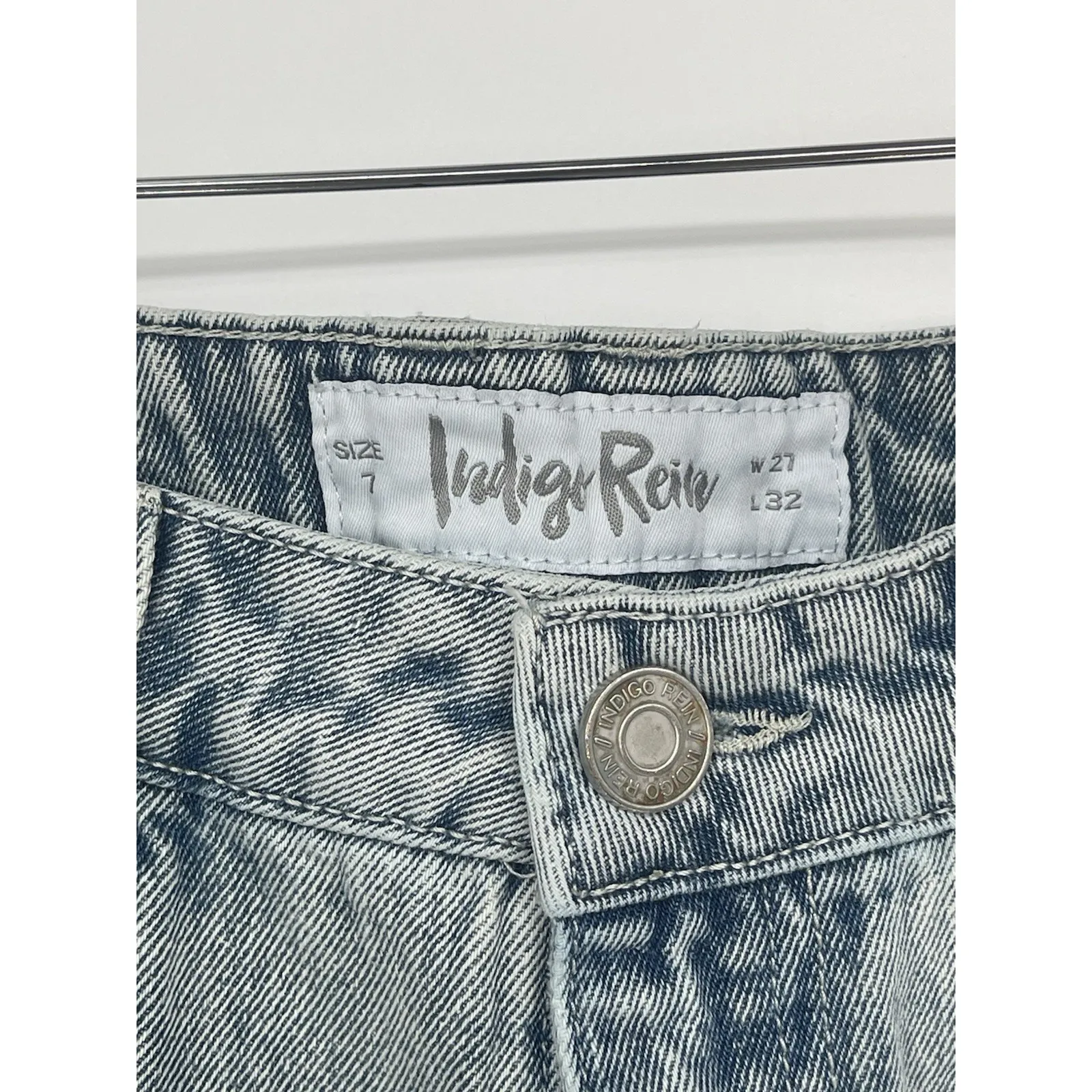 Indigo Rein Juniors' High-Rise Skater Wide-Leg Light Wash Jeans Size‎ 7x32 Q0021 - Image 3