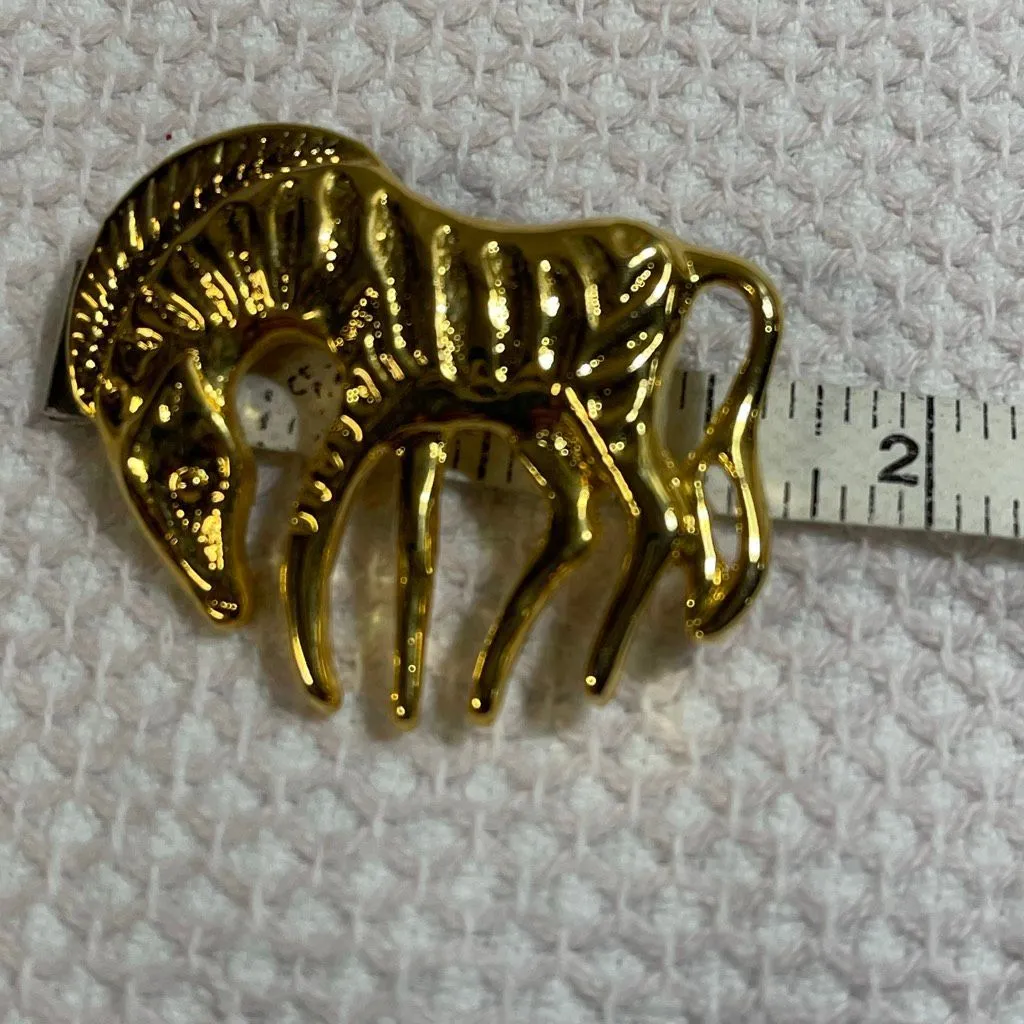 Vintage gold tone zebra brooch - Image 2