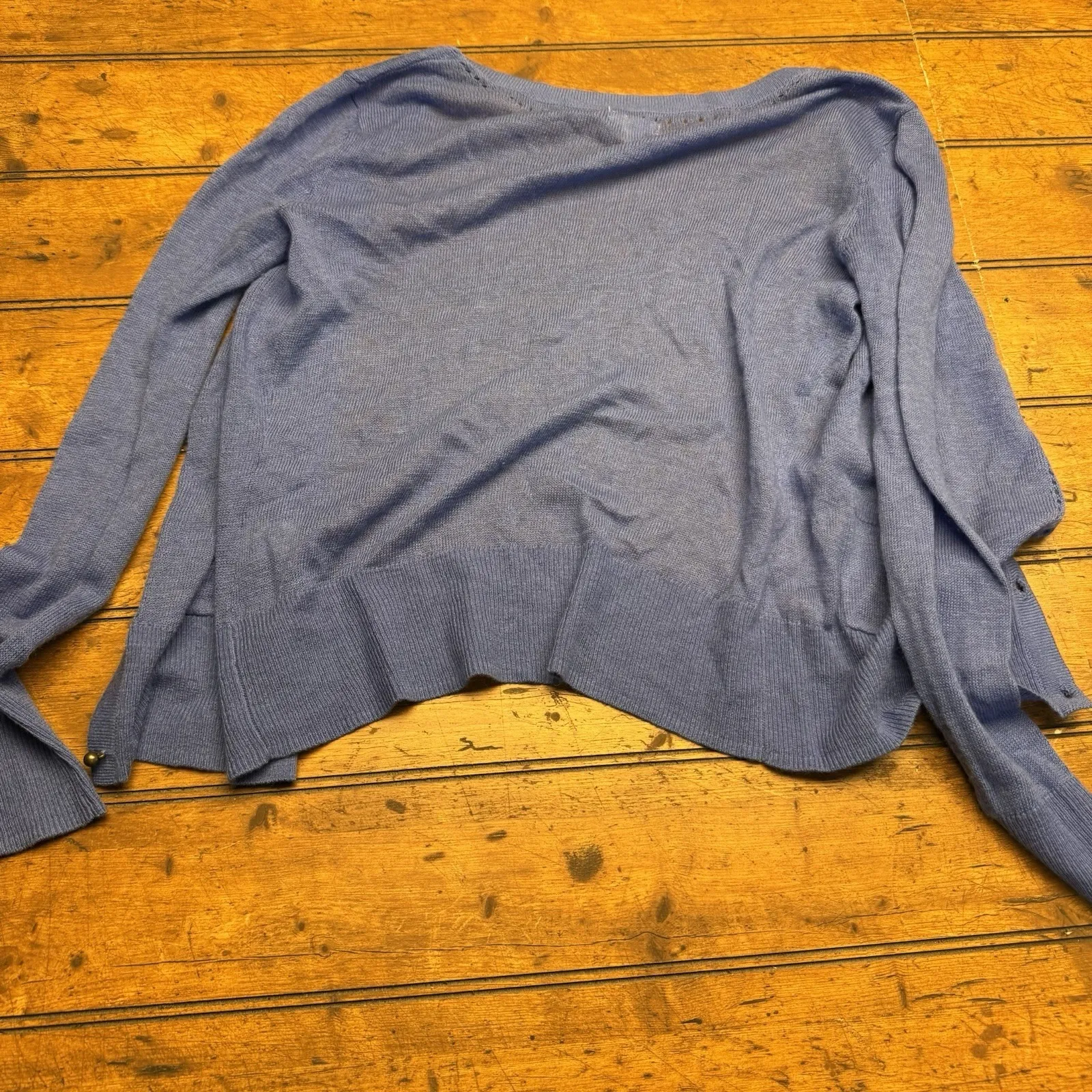 Aerie Womens Size‎ Medium Blue Long Sleeve Cardigan Pockets Buttons TINY FLAW - Image 4