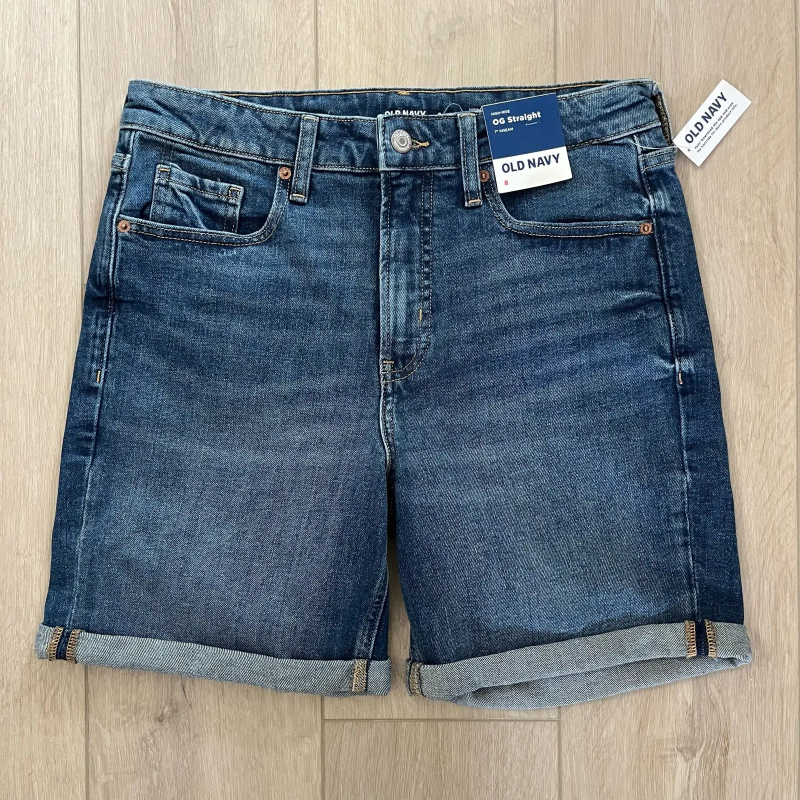 Old Navy Women’s High Rise OG Straight Jean Shorts Size 8 - Image 3