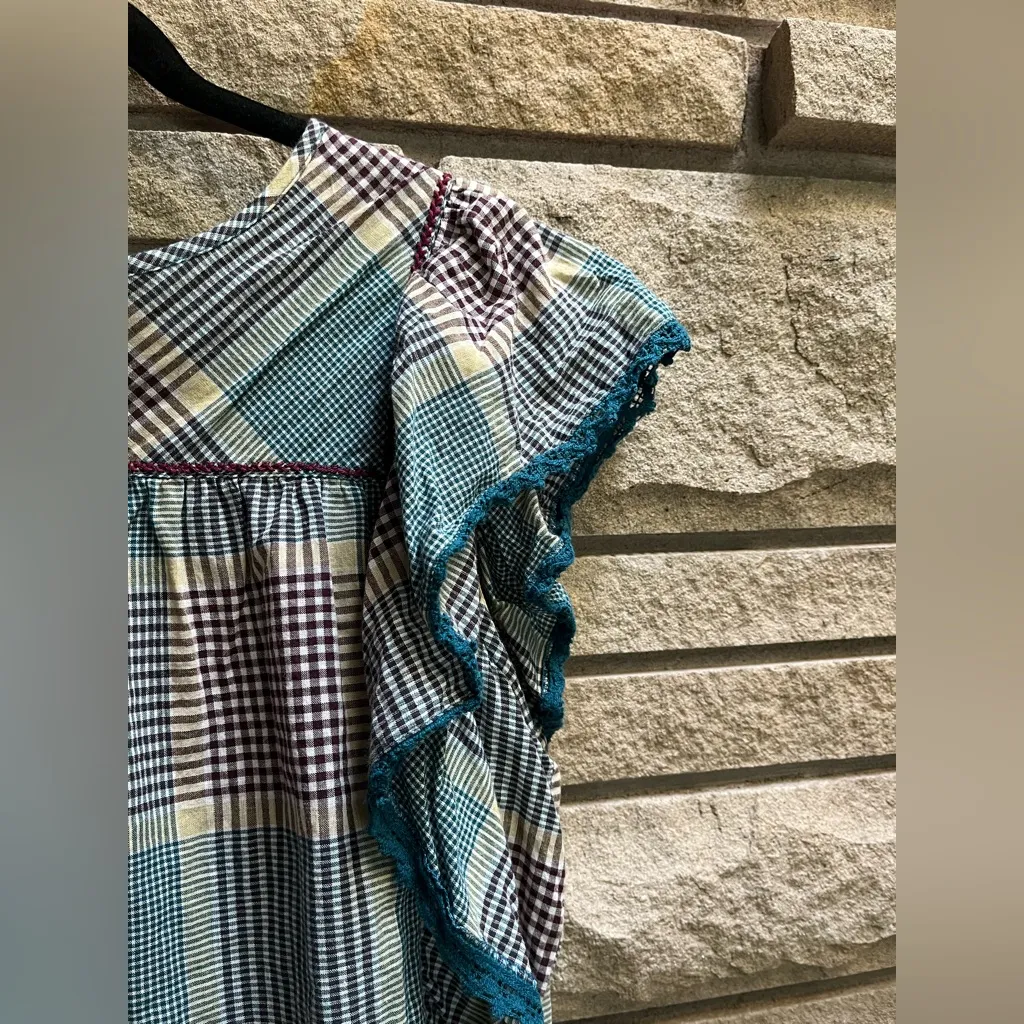 World Market womens shirt Large XL top plaid teal tan ruffle short sleeve Blue - Image 4