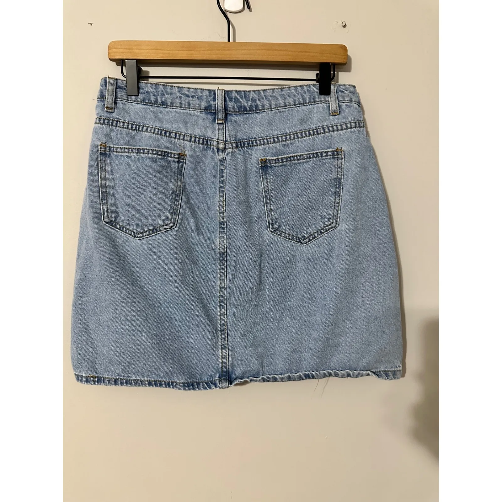 Petal & Pup Light Wash Denim Button Front Mini Skirt Size US 10‎ - Image 3