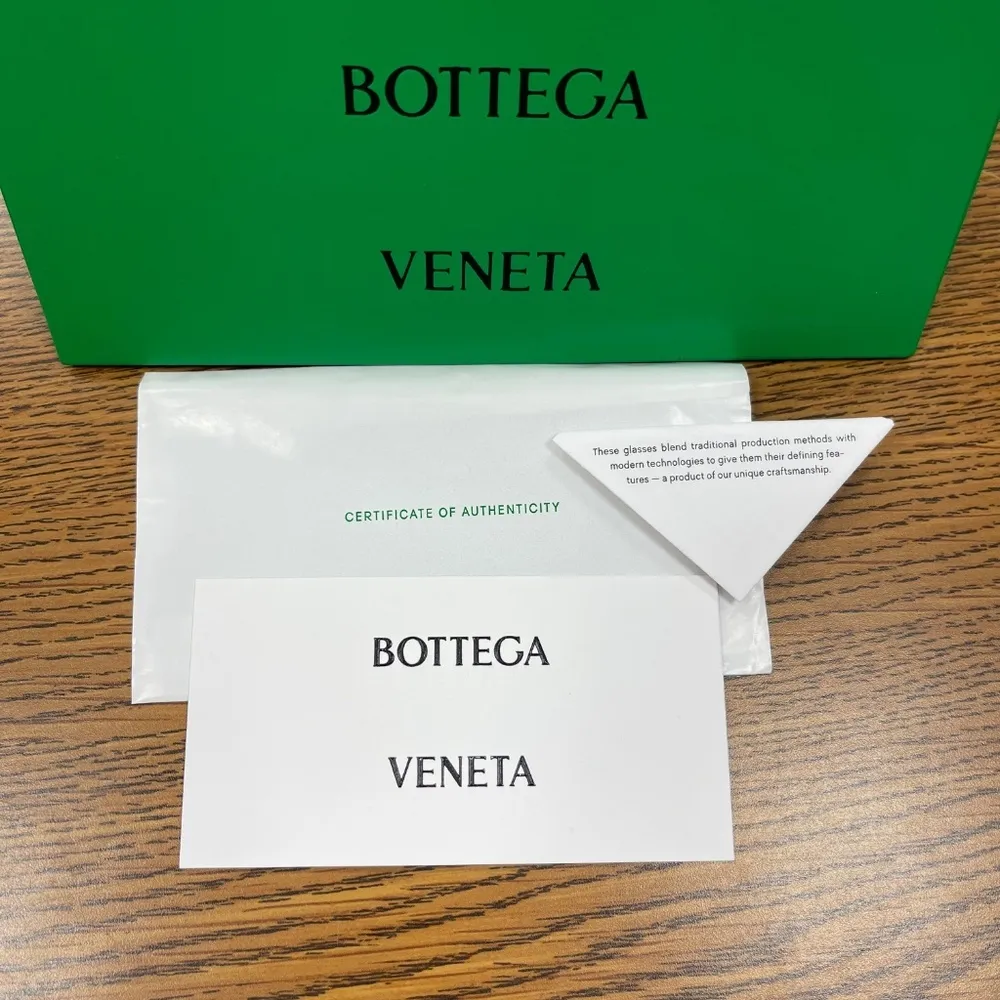 Bottega Veneta BV1003S Sunglasses, Black/Grey - NWT - Image 12