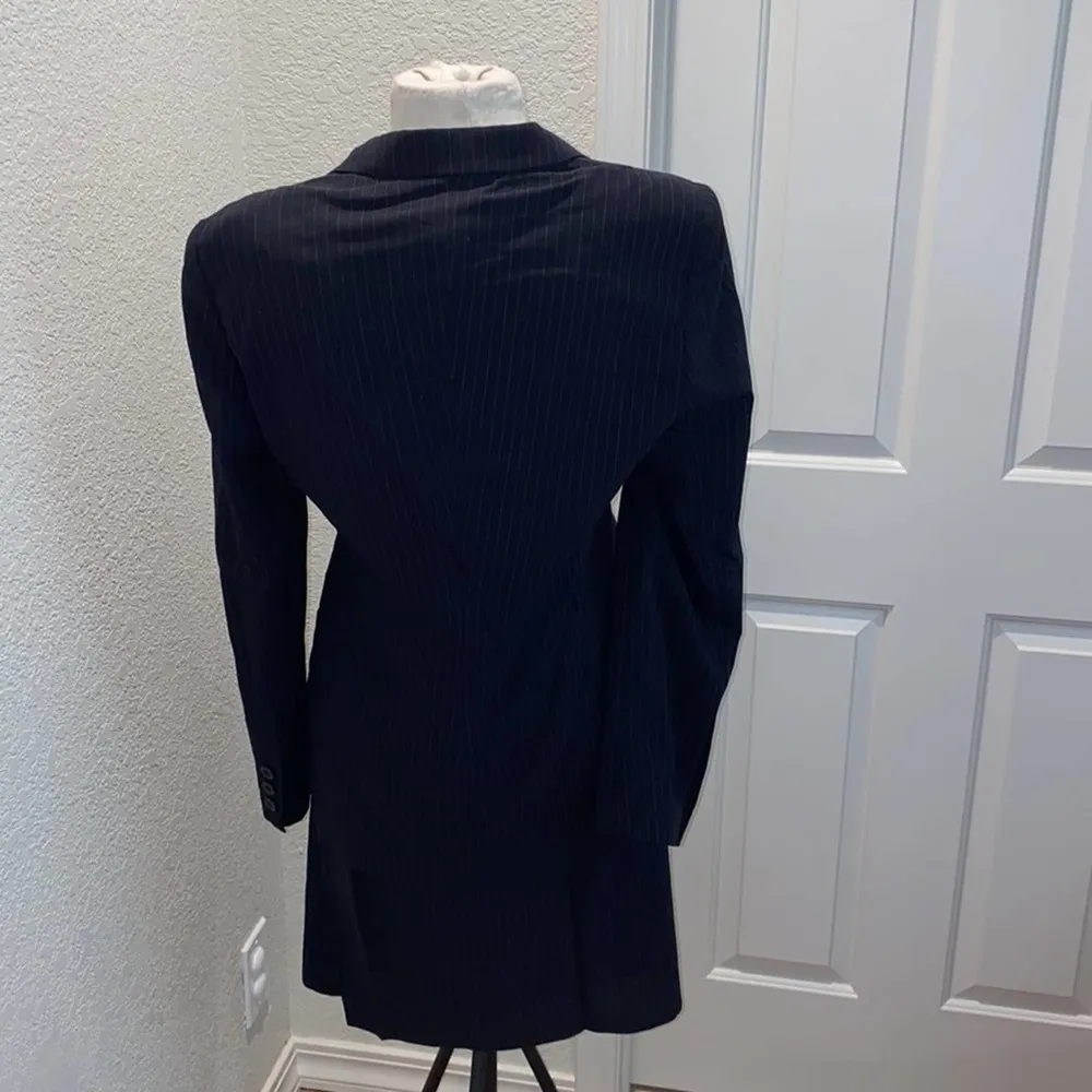 Escada Vintage Pinstripe Skirt & Blazer Set Sz 10 Lightweight Fitted Designer - Image 4