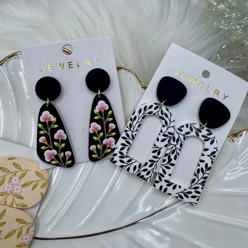 Set of Four Stylish Fashion Earrings, floral prints & leopard print - Image 3