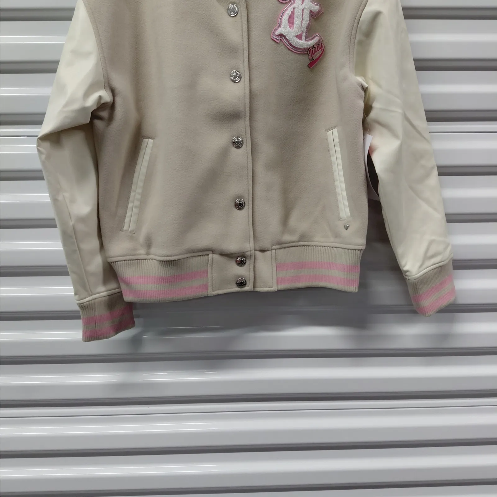 Juicy Couture Women’s Large Beige White Varsity Jacket Pink Logo Preppy Y2K - Image 6
