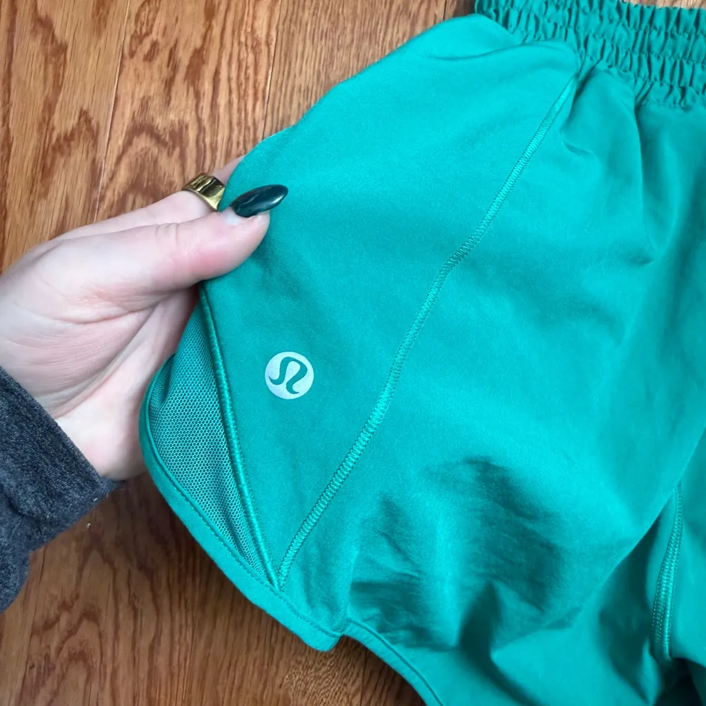 Lululemon hotty hot shorts - Image 4