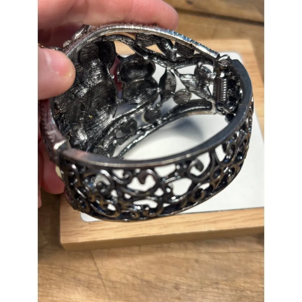 Vintage Silver - Image 3