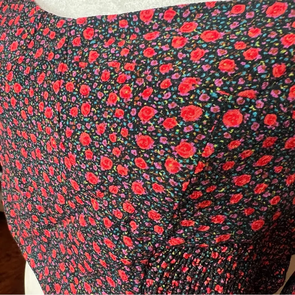 Red Floral Cropped Peasant Top Puff Sleeve Sweetheart Neck Blouse Large - Image 6