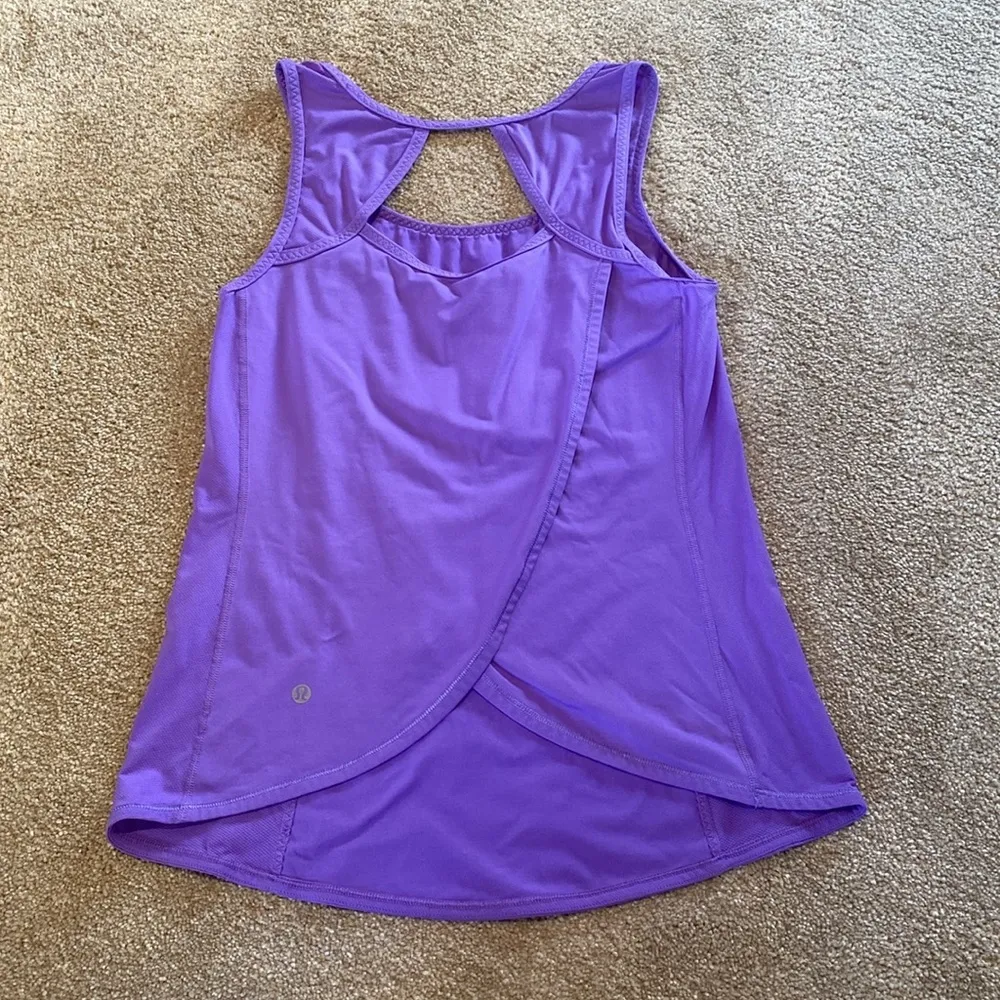 Lululemon Athletic Open Back Tank Top w Mesh Purple Sz 4/6 - Image 4