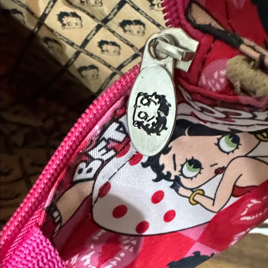 Betty Boop  Vibrant Pink Graphic Tote - Image 7