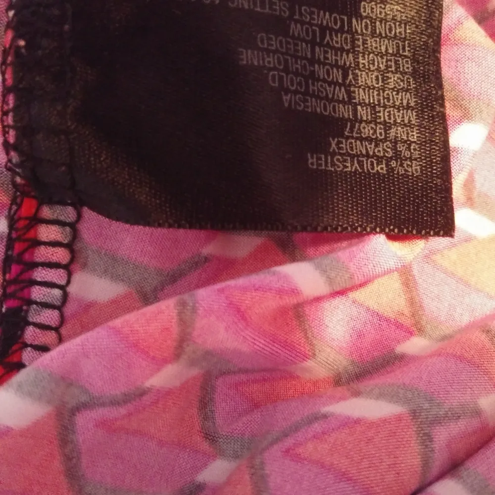 Worthington 3X Red Black Cross Over Top Plus - Image 3