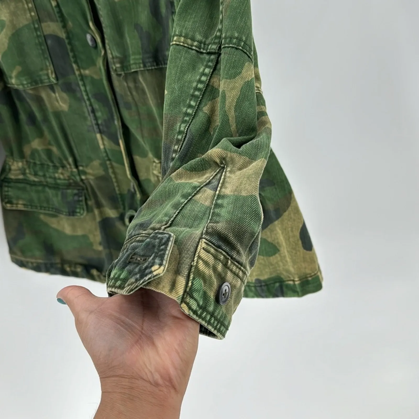 Free People Seize The Day Green Camo Print Utility Jacket Denim Military size XS - Image 8