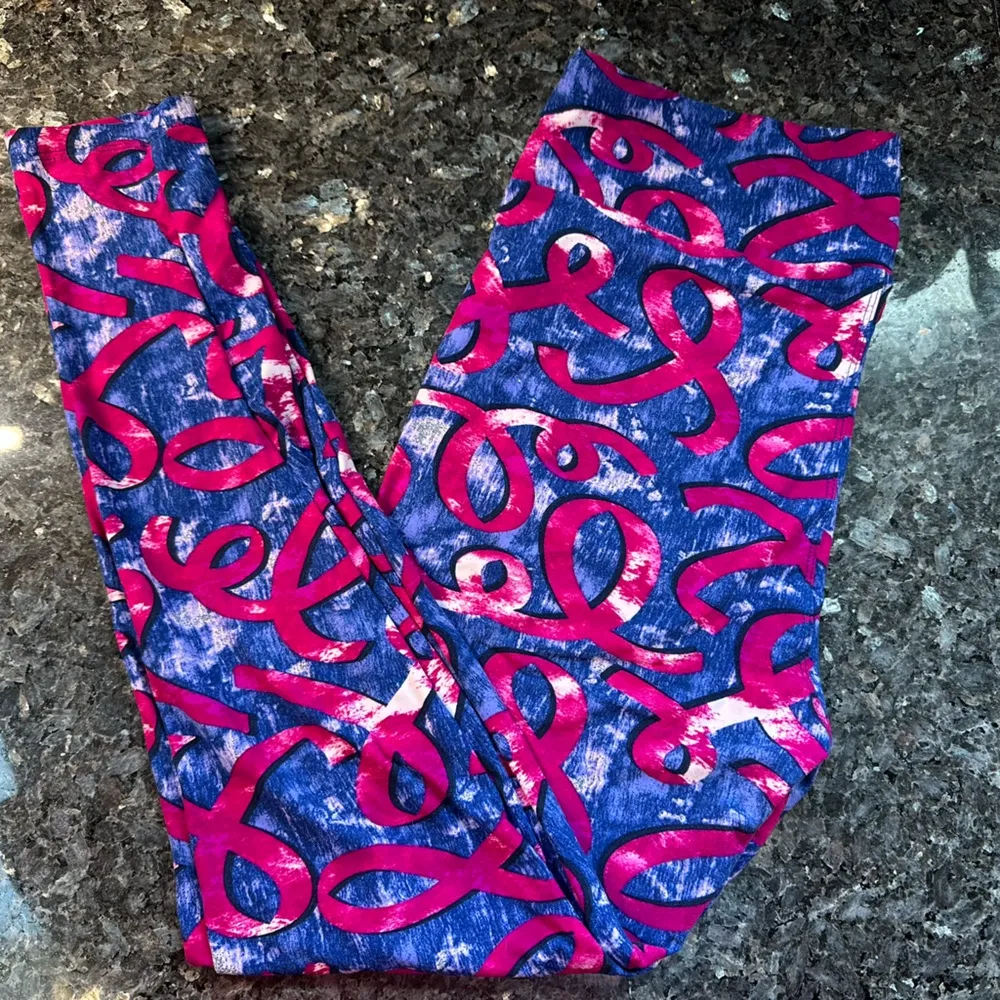 LuLaRoe Limited Edition Breast Cancer Awareness Leggings Pius Size T/C 1X NWOT - Image 7