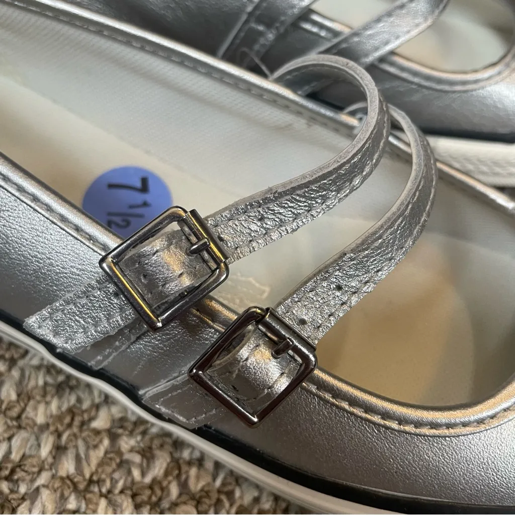 Converse Dainty Mary Jane Slip Strap Shoes Silver Metallic Sneakers Leather - Image 4