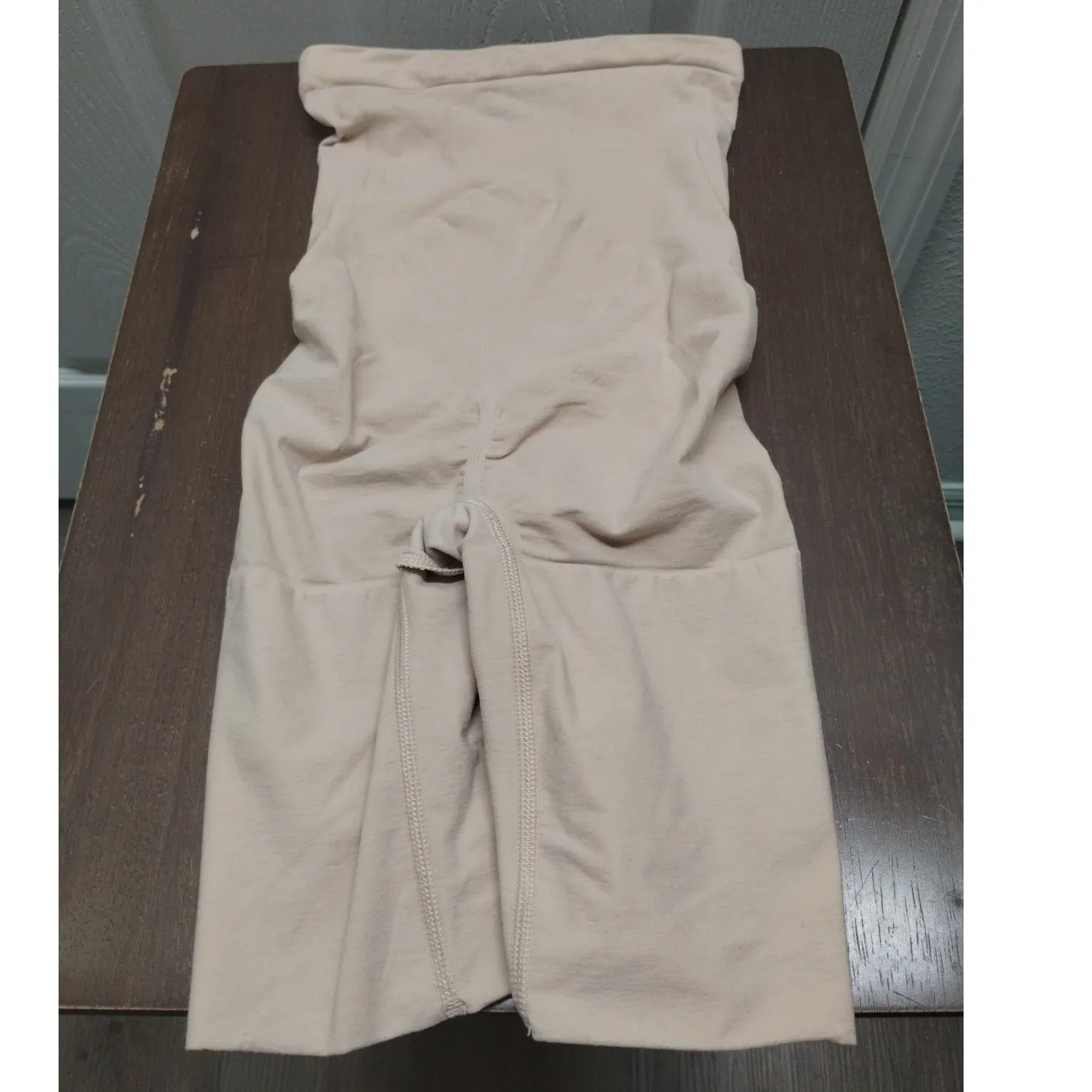 Spanx Size Medium Higher Power Short High-Waisted Seamless Shaper *FLAWS* - Image 2