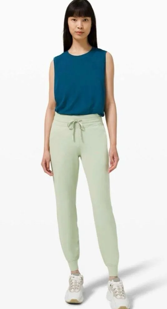 NWT Lululemon Ready To Rulu Joggers Green Fern Size 6 - Image 4