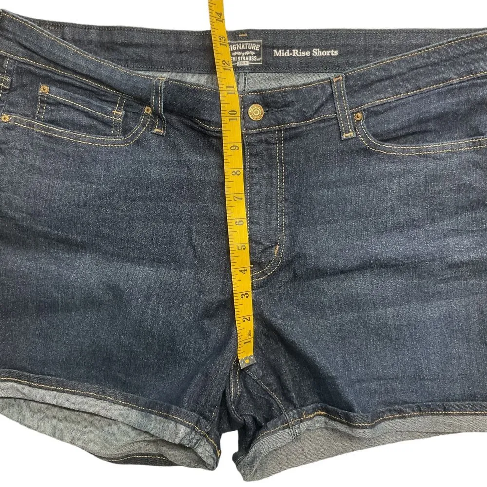 Signature by Levi Strauss & Co. Mid Rise Girlfriend Shorts Dark Wash Blue 20-W35 - Image 8