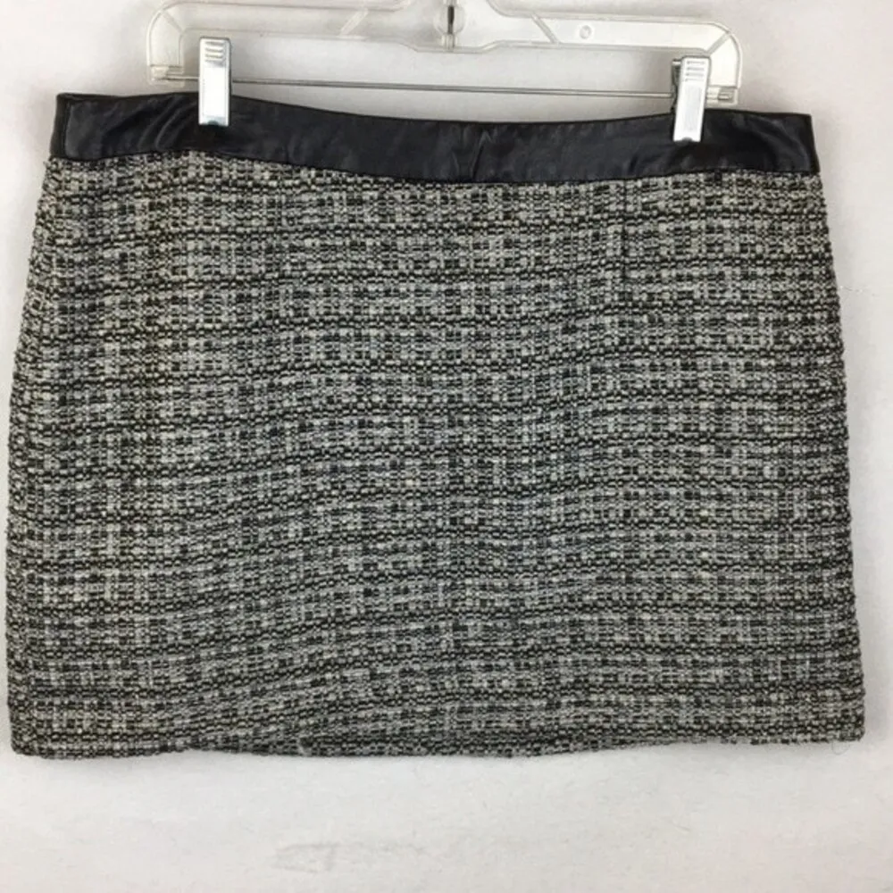 Gap Women's Woven Knit Faux Leather Waist Mini Skirt 16 - Image 4