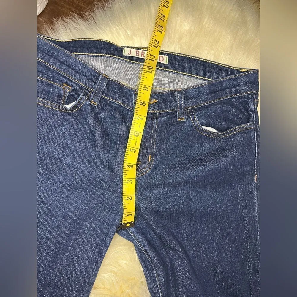 J Brand straight legged dark denim sz 29 - Image 11