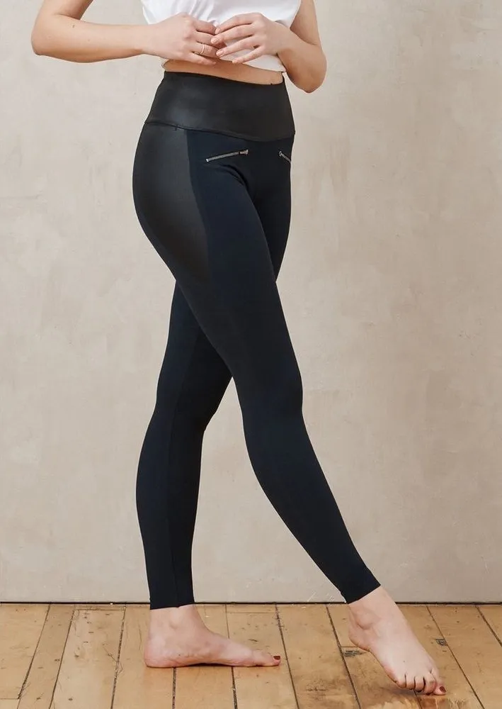 Aday Throw It Higher Technical Silk Pocket Leggings in Navy/Black Size S - Image 1