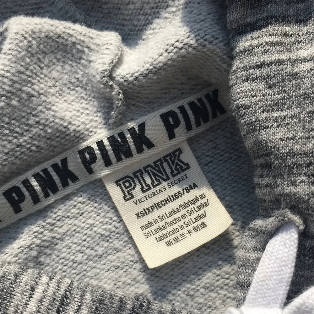 PINK cropped hoodie - Image 4