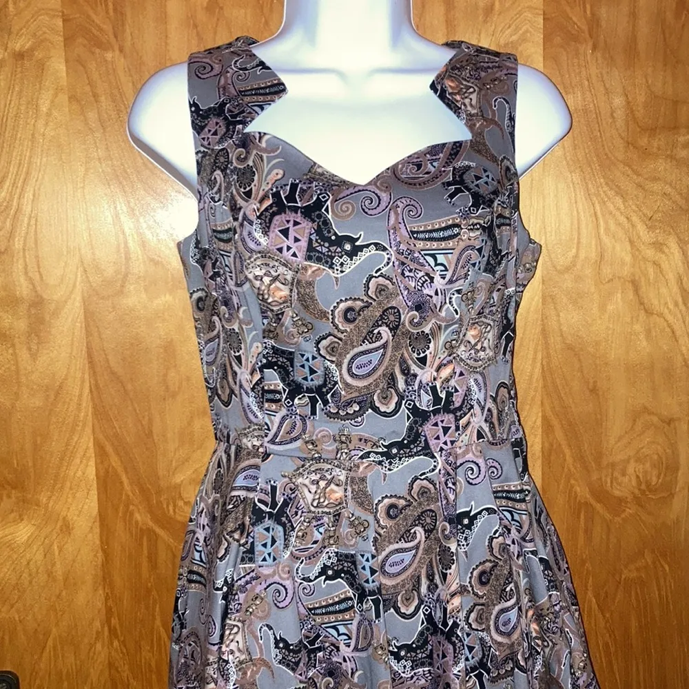 Hearts & Roses Gray, Purple, Tan & Black Elephant & Paisley Dress Size 4 - Image 2
