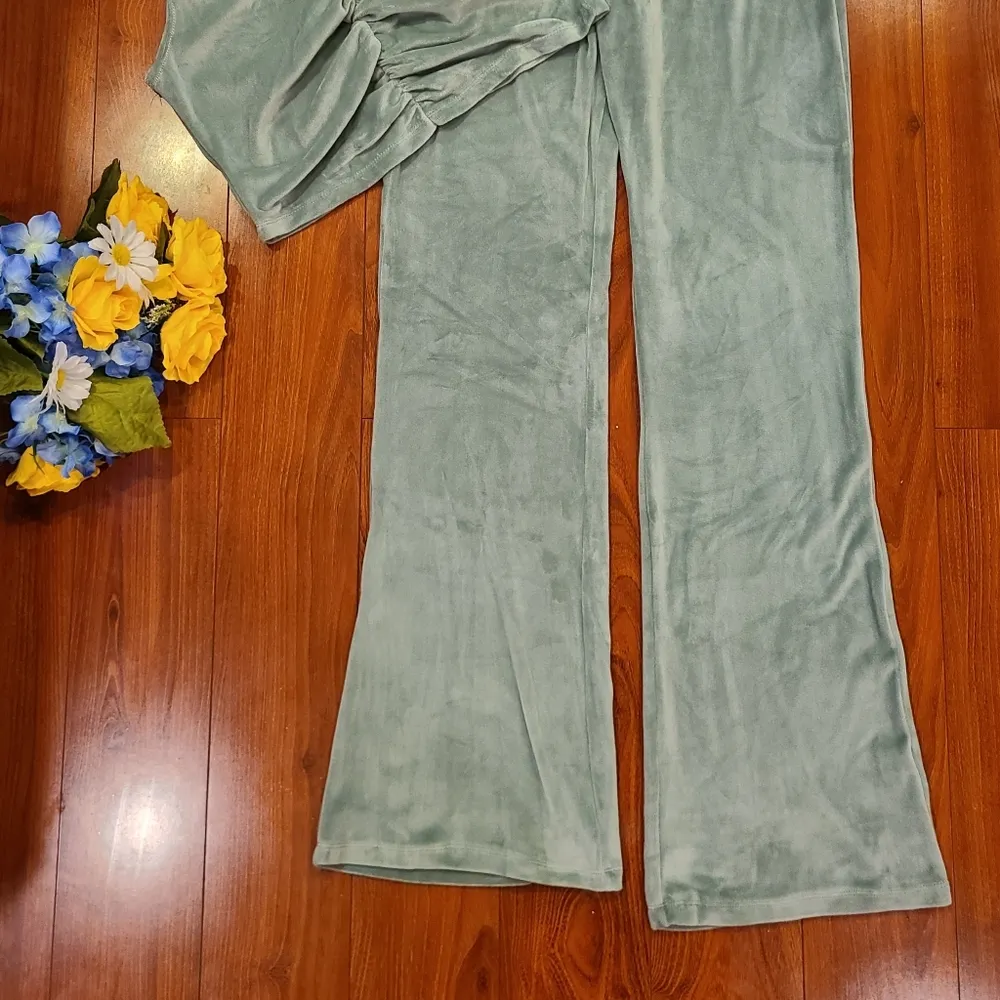 Liberty Live 2pc Light Green Velour Set Size Large - Image 7