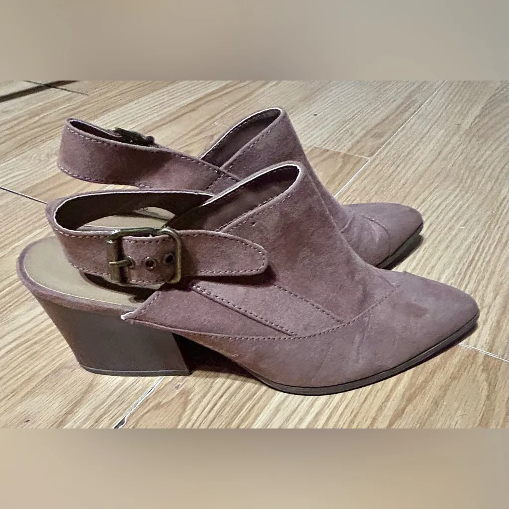 Stylish light tan Women's 9 Heeled Mules - Image 12