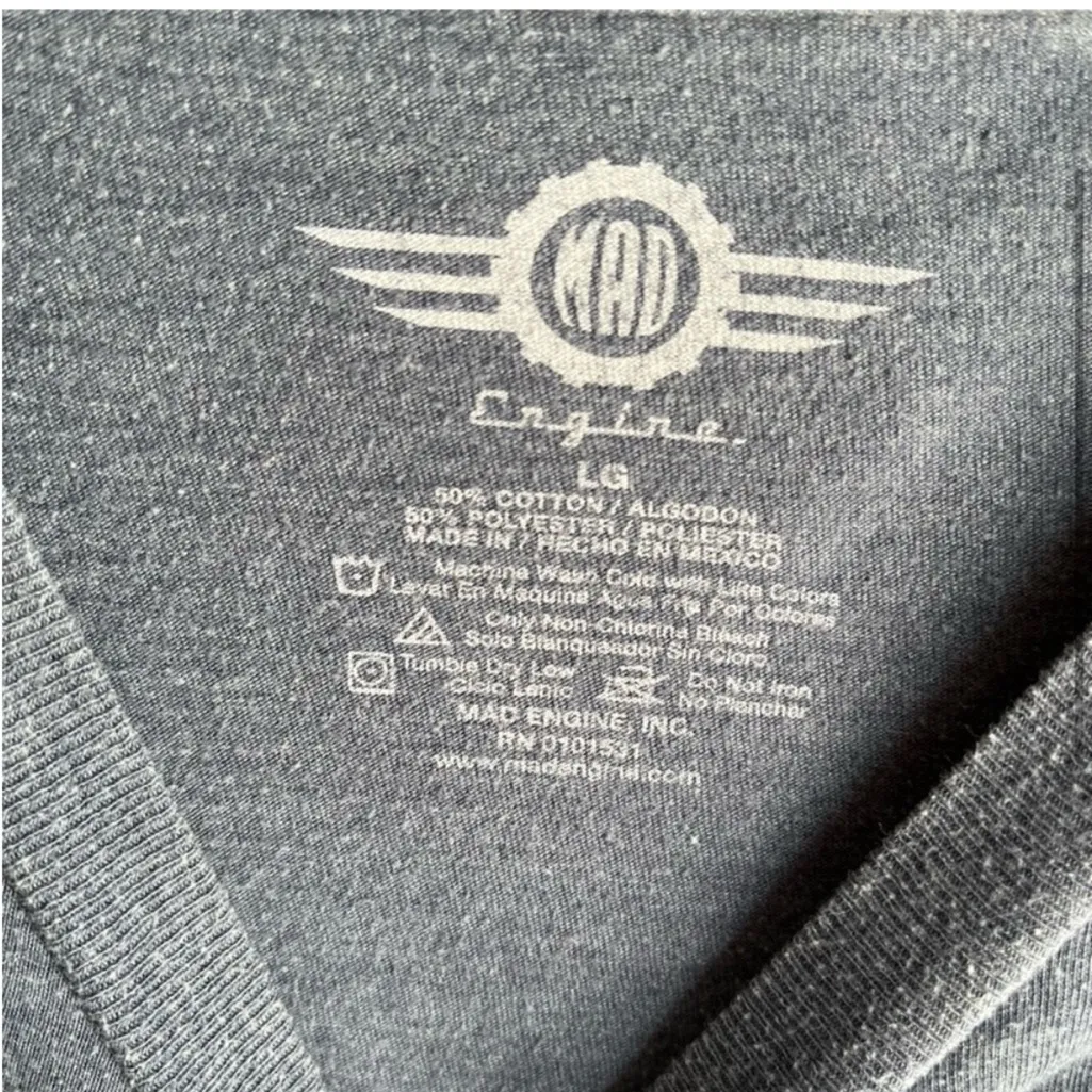 Mad Engine Cat Political Tee Size Large Gray - Image 4