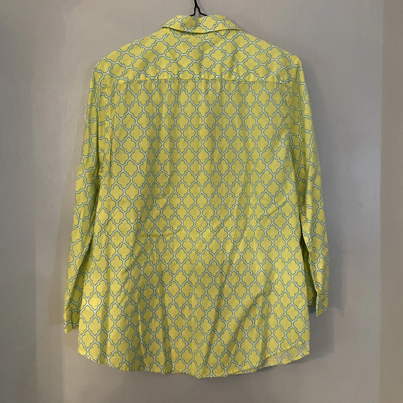 Lands End Women's Geometric Green Blue Print Button Down Shirt 6P Gold Buttons - Image 4