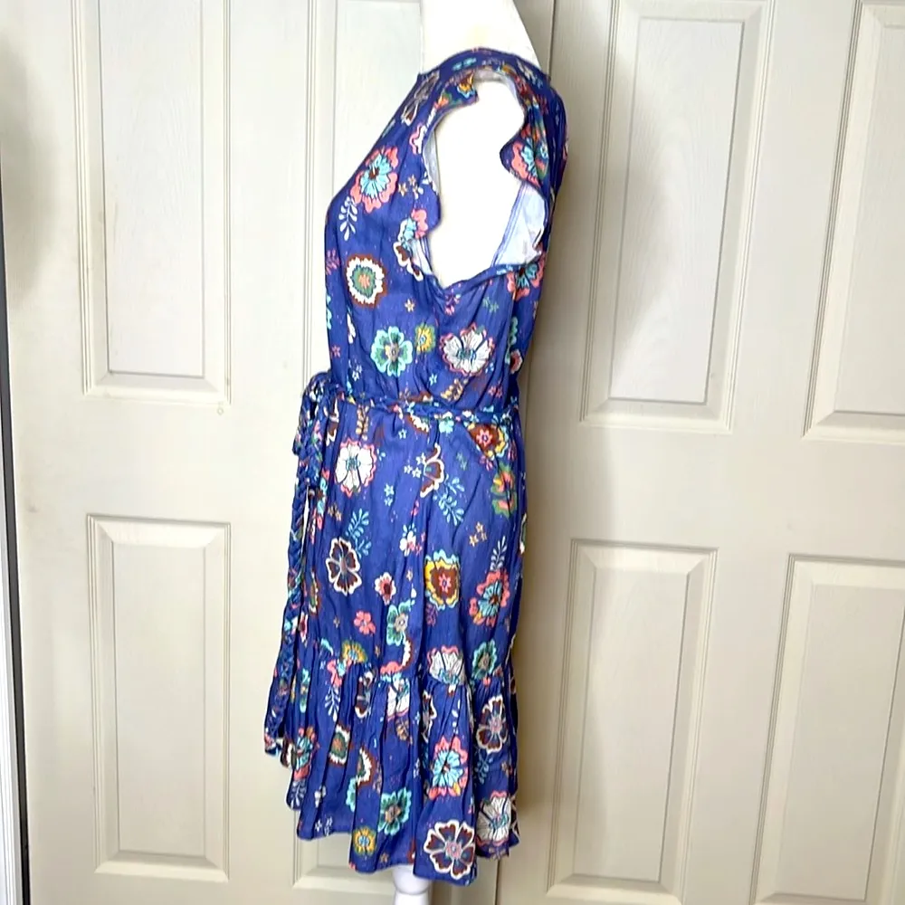 Marine Layer NWOT Laney Mini Dress in Marlin Hibiscus Floral Size small 
 A13 - Image 5