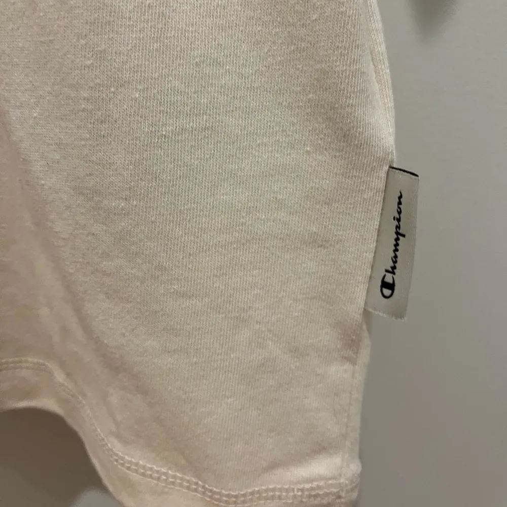 Champion  White Graphic T-Shirt size XS - Image 5