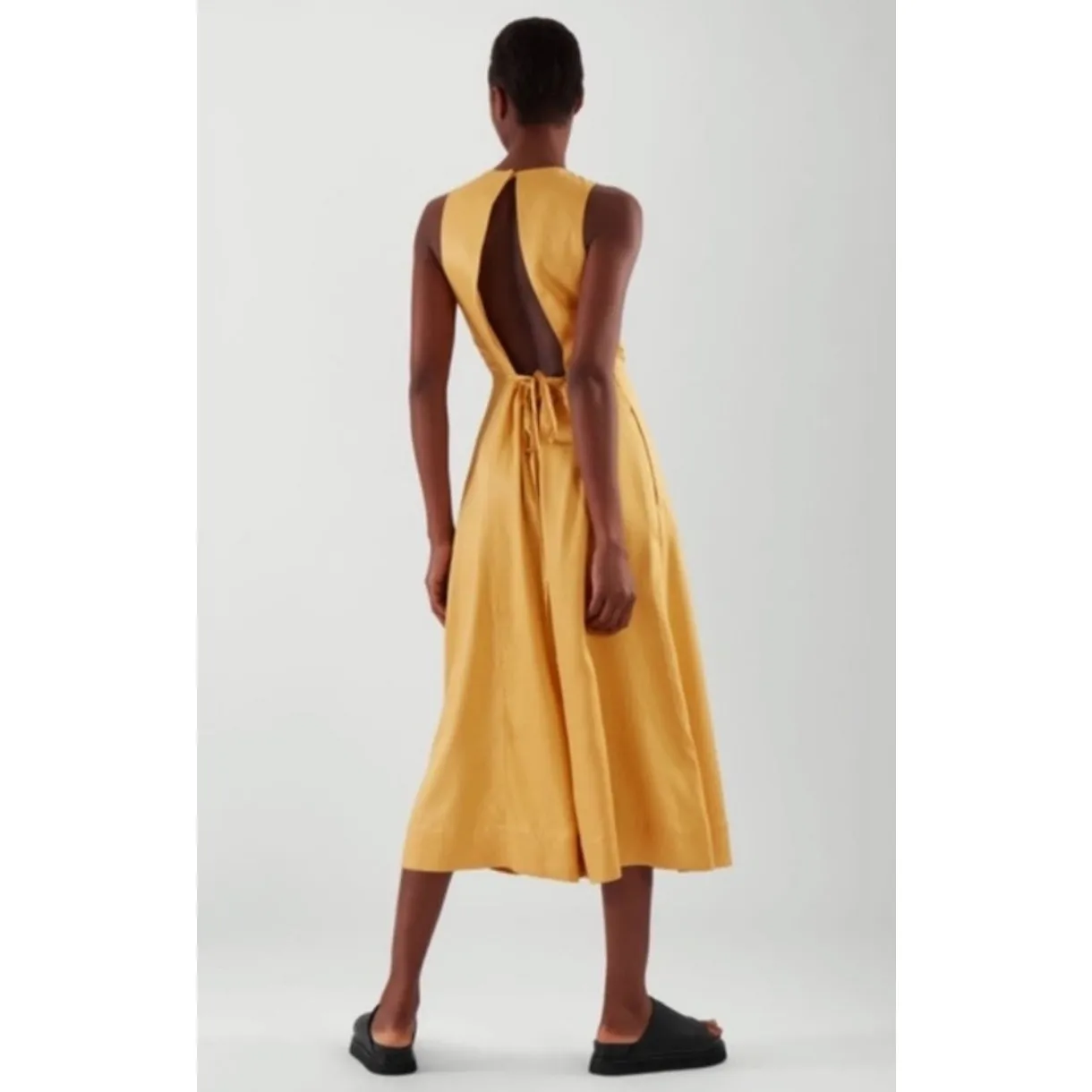 COS Black jumpsuit with Open Back and Wide Leg and adjustable waist. NWT. Size 4 - Image 3