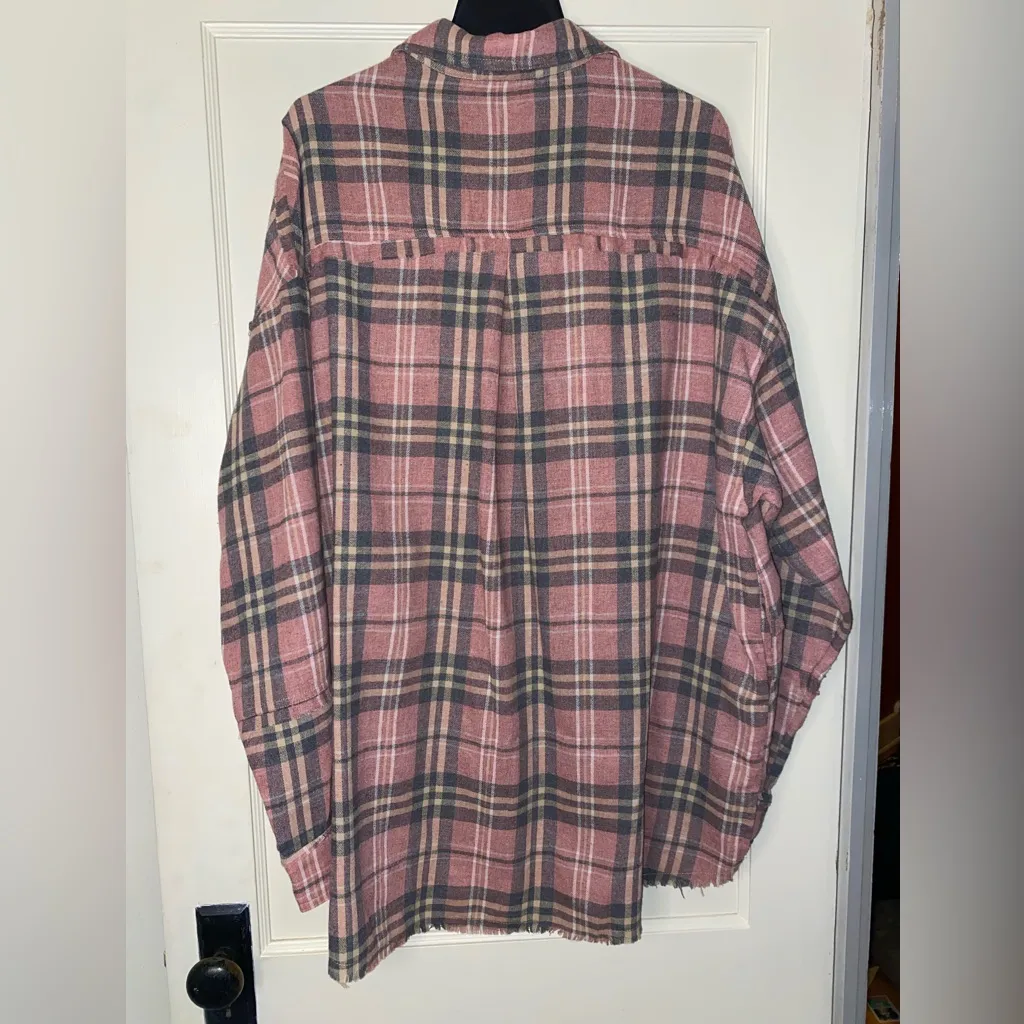 Oli & Hali Long Plaid Button Down Flannel Boho Shirt Large Pink Fringe Oversized Red - Image 9