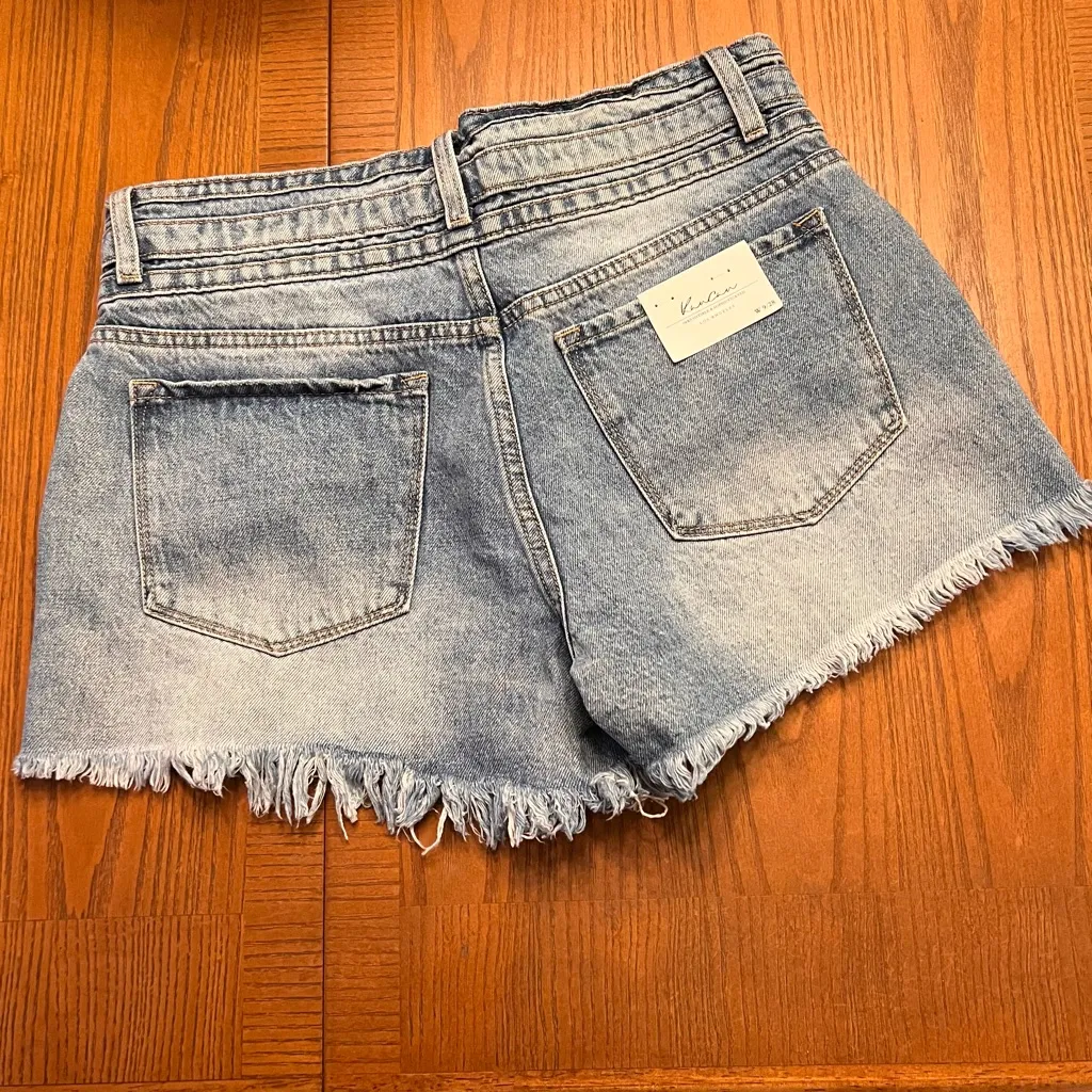 KanCan Tilly High Waist Triple Waistband Denim Shorts in Medium Wash Size 9 / 28 Blue - Image 16